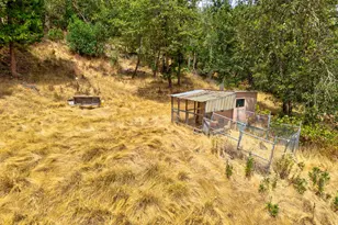 900 Mulberry Ln, Roseburg, OR 97471 - Photo 11