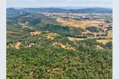900 Mulberry Ln, Roseburg, OR 97471 - Photo 21