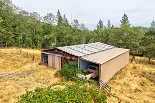 900 Mulberry Ln, Roseburg, OR 97471 - Photo 7