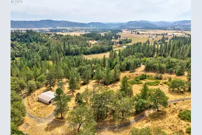 900 Mulberry Ln, Roseburg, OR 97471 - Photo 31