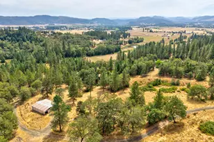 900 Mulberry Ln, Roseburg, OR 97471 - Photo 31