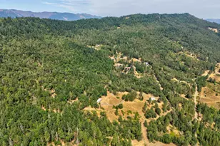 900 Mulberry Ln, Roseburg, OR 97471 - Photo 25