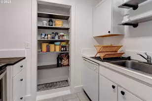 6097 SW Valley Ave, Beaverton, OR 97008 - Photo 9