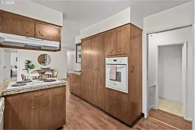 701 NE 194th Ave, Portland, OR 97230 - Photo 13