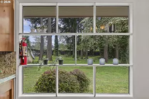 701 NE 194th Ave, Portland, OR 97230 - Photo 9