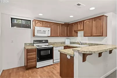 701 NE 194th Ave, Portland, OR 97230 - Photo 23