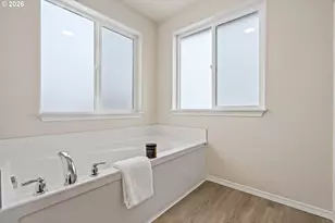 5275 Holly St, Springfield, OR 97478 - Photo 11