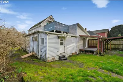 7453 N Stockton Ave, Portland, OR 97203 - Photo 31