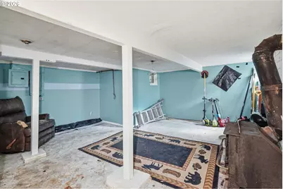 7453 N Stockton Ave, Portland, OR 97203 - Photo 23