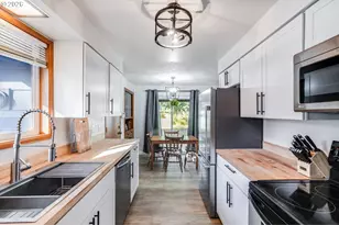 310 NE 170th Ave, Portland, OR 97230 - Photo 9