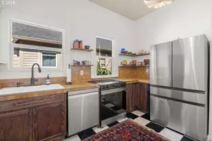 226 N Page St, Portland, OR 97227 - Photo 23