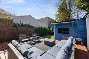 226 N Page St, Portland, OR 97227 - Photo 37