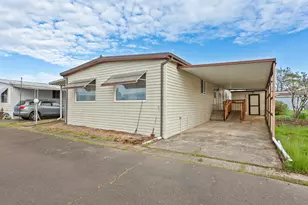 2901 E 2nd St, Newberg, OR 97132 - Photo 3