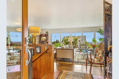 361 Hilltop Dr, Seaside, OR 97138 - Photo 3