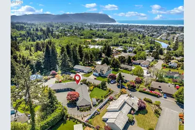 361 Hilltop Dr, Seaside, OR 97138 - Photo 1