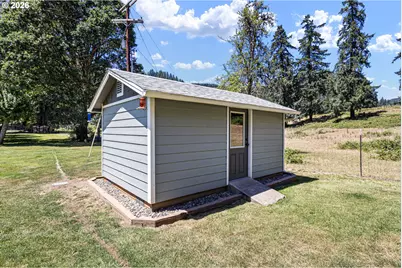 1462 Schad Rd, Elkton, OR 97436 - Photo 31