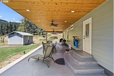 1462 Schad Rd, Elkton, OR 97436 - Photo 9