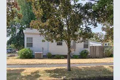 1035 NE Ford St, McMinnville, OR 97128 - Photo 5