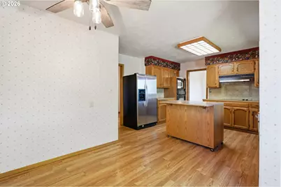 429 Stoneway Dr NW, Salem, OR 97304 - Photo 15