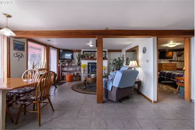 318 N Highway 101, Depoe Bay, OR 97341 - Photo 35