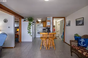 318 N Hwy 101, Depoe Bay, OR 97341 - Photo 37