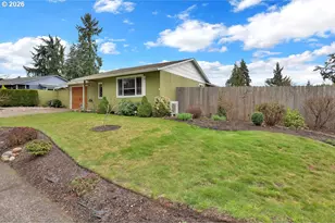 1435 W Harrison Ave, Cottage Grove, OR 97424 - Photo 3