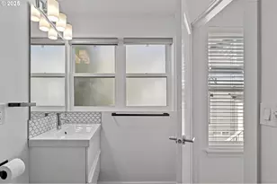 2813 SE Hawthorne Blvd, Portland, OR 97214 - Photo 23