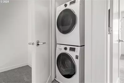 2813 SE Hawthorne Blvd #5, Portland, OR 97214 - Photo 15