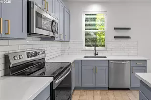 2813 SE Hawthorne Blvd, Portland, OR 97214 - Photo 11