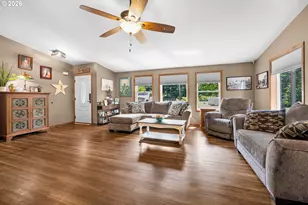 42524 Stringtown Ln, Astoria, OR 97103 - Photo 15