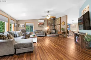 42524 Stringtown Ln, Astoria, OR 97103 - Photo 13