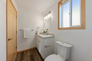 5275 Forest Ln, Eugene, OR 97402 - Photo 25