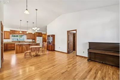 9264 Glory Ct NE, Salem, OR 97305 - Photo 7