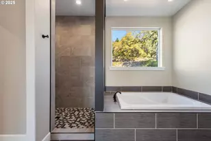 662 Brooks Loop, Sutherlin, OR 97479 - Photo 23