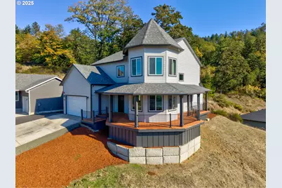 662 Brooks Loop, Sutherlin, OR 97479 - Photo 1