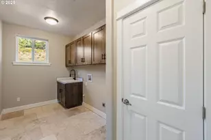 662 Brooks Loop, Sutherlin, OR 97479 - Photo 35
