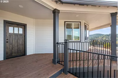 662 Brooks Loop, Sutherlin, OR 97479 - Photo 3