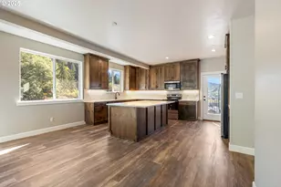 662 Brooks Loop, Sutherlin, OR 97479 - Photo 9