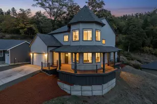 662 Brooks Loop, Sutherlin, OR 97479 - Photo 1