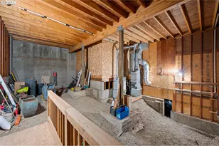 2749 Suncrest Ave, Eugene, OR 97405 - Photo 47
