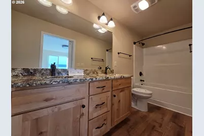5137 Grange Rd, Roseburg, OR 97471 - Photo 7