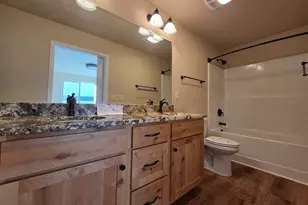 5137 Grange Rd, Roseburg, OR 97471 - Photo 7