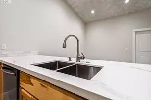 1185 37TH Ct, Sweet Home, OR 97386 - Photo 23
