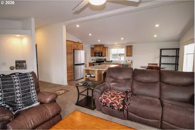 1901 SE Minter Bridge Rd #34, Hillsboro, OR 97123 - Photo 5