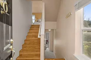 2754 NW Kennedy Ct, Portland, OR 97229 - Photo 5