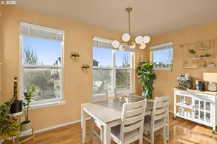 2754 NW Kennedy Ct, Portland, OR 97229 - Photo 13