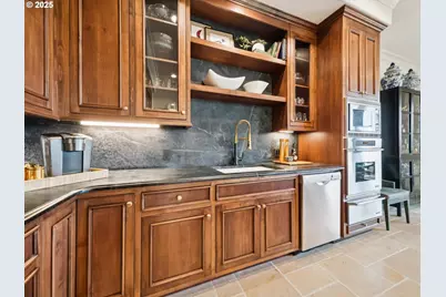 3328 SW Barbur Blvd #5, Portland, OR 97239 - Photo 31