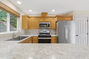 5627 Seeger Ln, Salem, OR 97306 - Photo 7