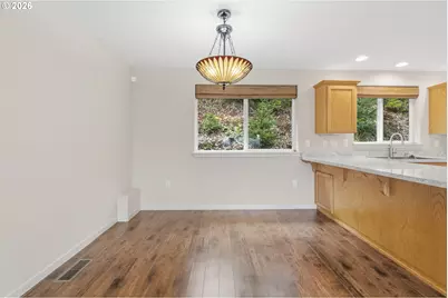 5627 Seeger Ln, Salem, OR 97306 - Photo 15