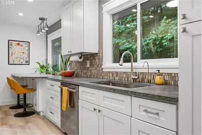 7645 SW 84th Ave, Portland, OR 97223 - Photo 11